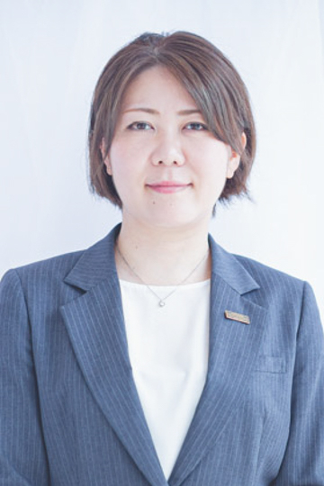 東浦亜由美