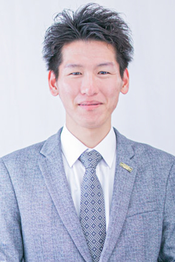 舘　良征