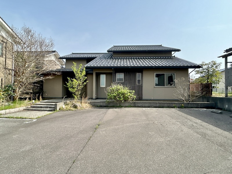 大川町1丁目貸家