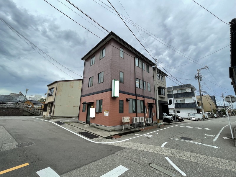 コーポ中の橋
