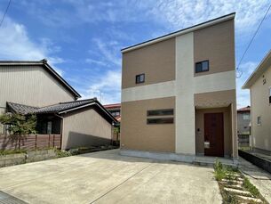 加賀市動橋町イ　中古一戸建ての外観写真
