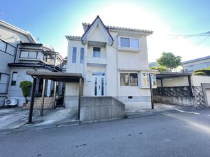 金沢市光が丘3丁目　　中古一戸建ての外観写真