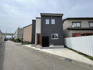 金沢市西金沢3丁目　中古一戸建ての外観写真
