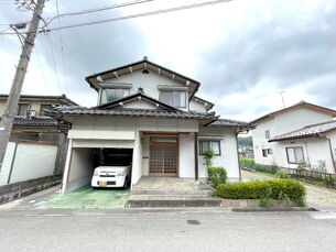 富山市八尾町小長谷字猪ノ口　中古一戸建ての外観写真