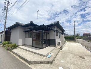 能美市浜町ル　中古一戸建ての外観写真