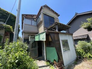 金沢市額新保2丁目　中古一戸建ての外観写真