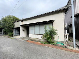 加賀市大聖寺耳聞山町　中古一戸建ての外観写真