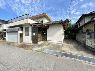 高岡市野村　　中古一戸建ての外観写真