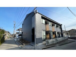 金沢市東兼六町　一棟売り中古アパート　レオパレス東兼六　※オーナーチェンジ物件　の外観写真