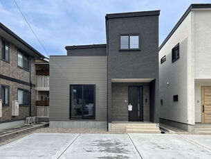 富山　経田　新築一戸建て【SHPシリーズ】　※左棟の外観写真