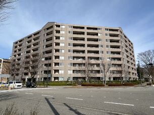 金沢　杜の里（1）　中古マンション　ロイヤルシャトー杜の里の外観