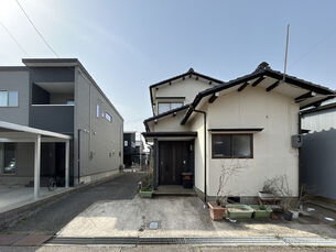 津幡　太田　中古一戸建　※オーナーチェンジ物件の外観写真