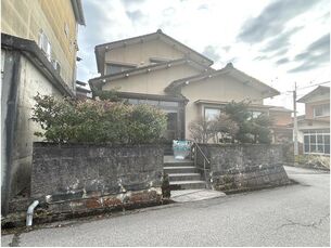 金沢　末町　中古一戸建ての外観写真