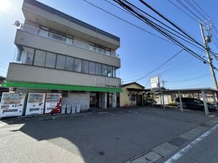 富山　上野　店舗付中古一戸建ての外観写真