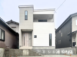 金沢　辰巳町　新築一戸建ての外観写真