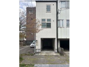 富山　中央通り(3)　中古一戸建ての外観写真